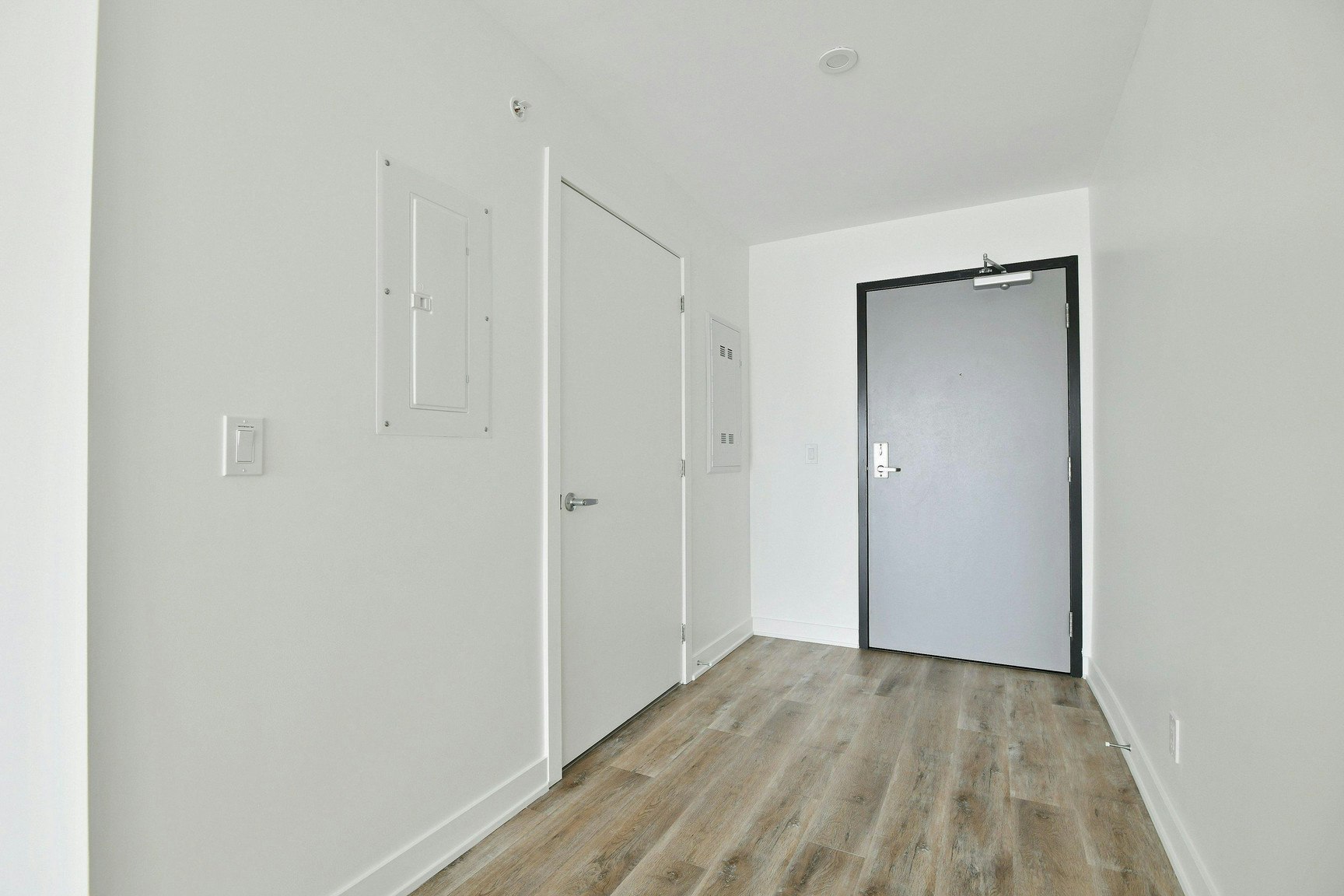36 Robinson Avenue, Ottawa, ON, K1N 0G4