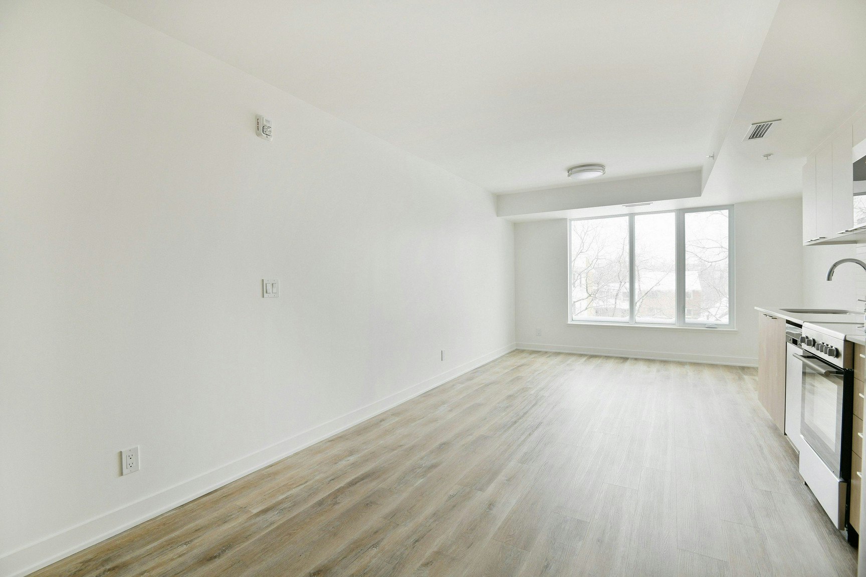 36 Robinson Avenue, Ottawa, ON, K1N 0G4 - 8
