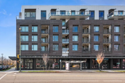 218-695 East 19th Avenue, Vancouver, BC, V5V 0J1 - 2
