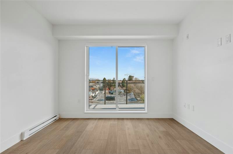221-695 East 19th Avenue, Vancouver, BC, V5V 0J1 - 5