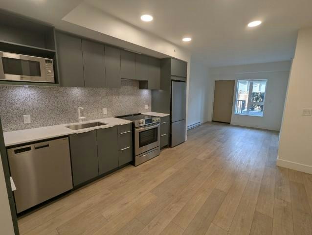 221-695 East 19th Avenue, Vancouver, BC, V5V 0J1 - 7