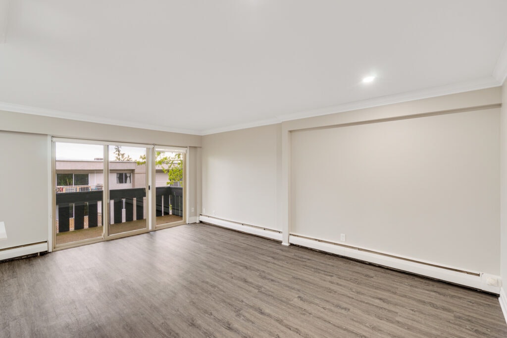 301-1555 Jubilee Avenue, Victoria, BC, V8R 4N4 - 6