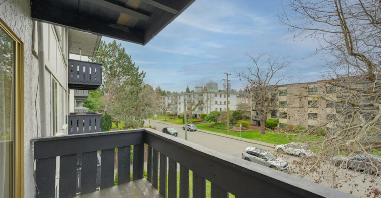 202-1555 Jubilee Avenue, Victoria, BC, V8R 4N4 - 13