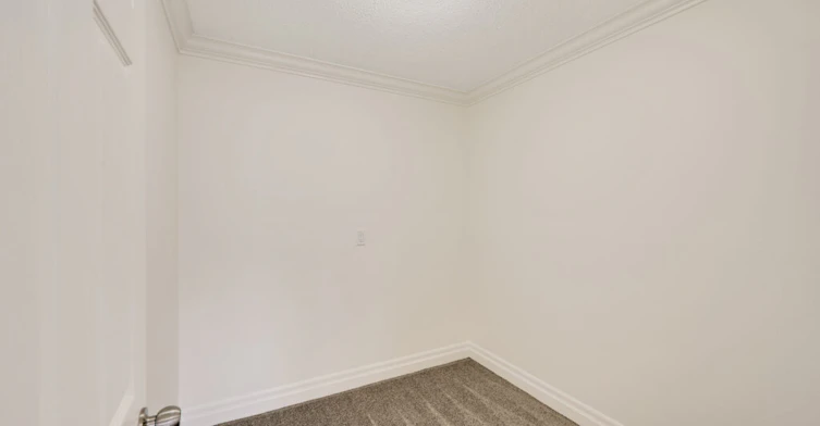 202-1555 Jubilee Avenue, Victoria, BC, V8R 4N4 - 8