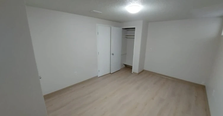 6305 61 Avenue, Red Deer, AB, T4N 5R6 - 4