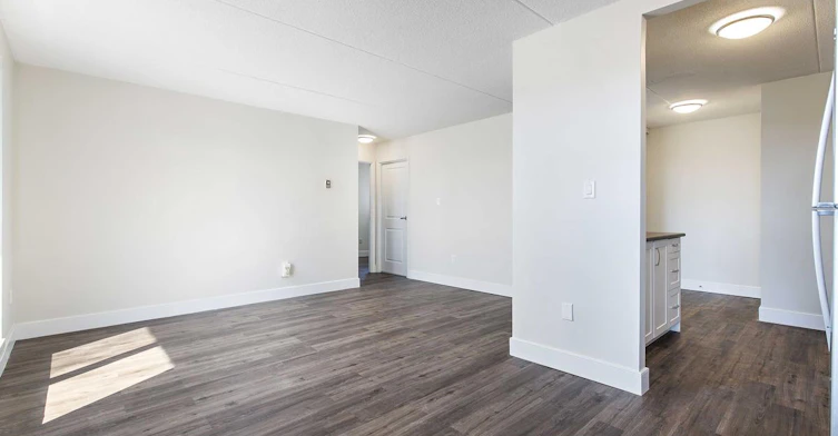 0206-95 Quebec Street, Oshawa, ON, L1H 2K6 - 12