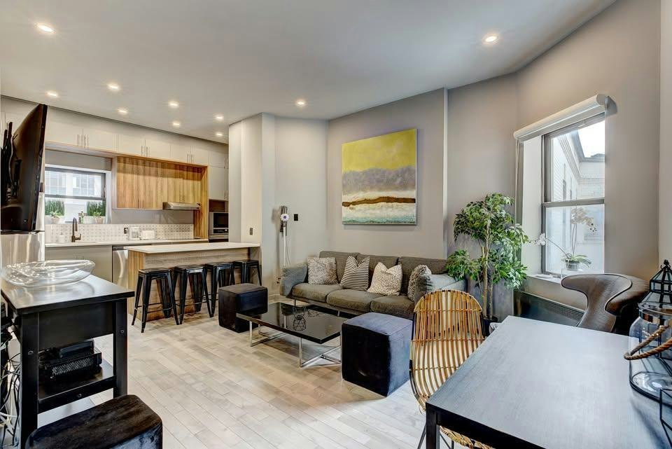 1429 Stanley Rue, Montréal, QC, H3A 1P4