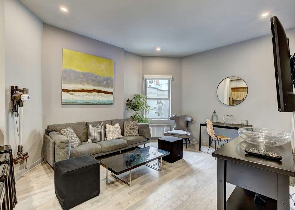 1429 Stanley Rue, Montréal, QC, H3A 1P4 - 2
