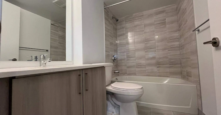 11-1435 Celebration Drive, Pickering, ON, L1W 1L8 - 11