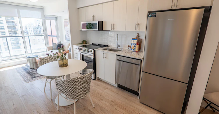 950 Lansdowne Avenue, Toronto, ON, M6H 4K4 - 5