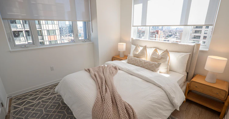 950 Lansdowne Avenue, Toronto, ON, M6H 4K4 - 11