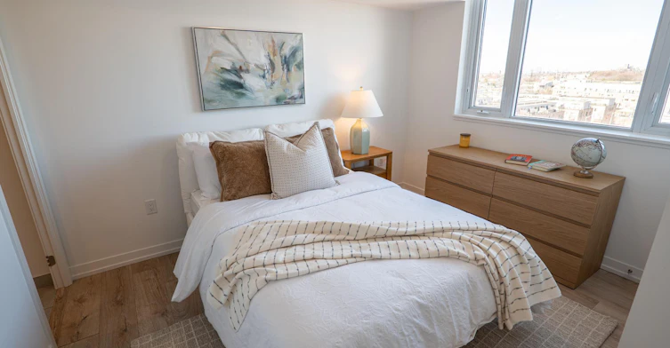 950 Lansdowne Avenue, Toronto, ON, M6H 4K4 - 10
