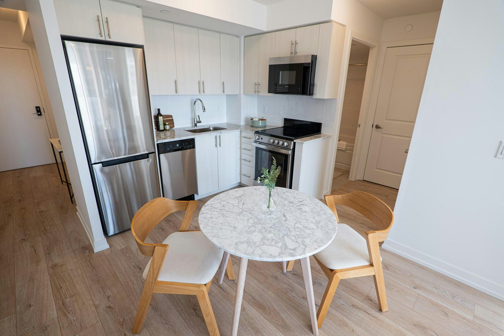 950 Lansdowne Avenue, Toronto, ON, M6H 4K4 - 7