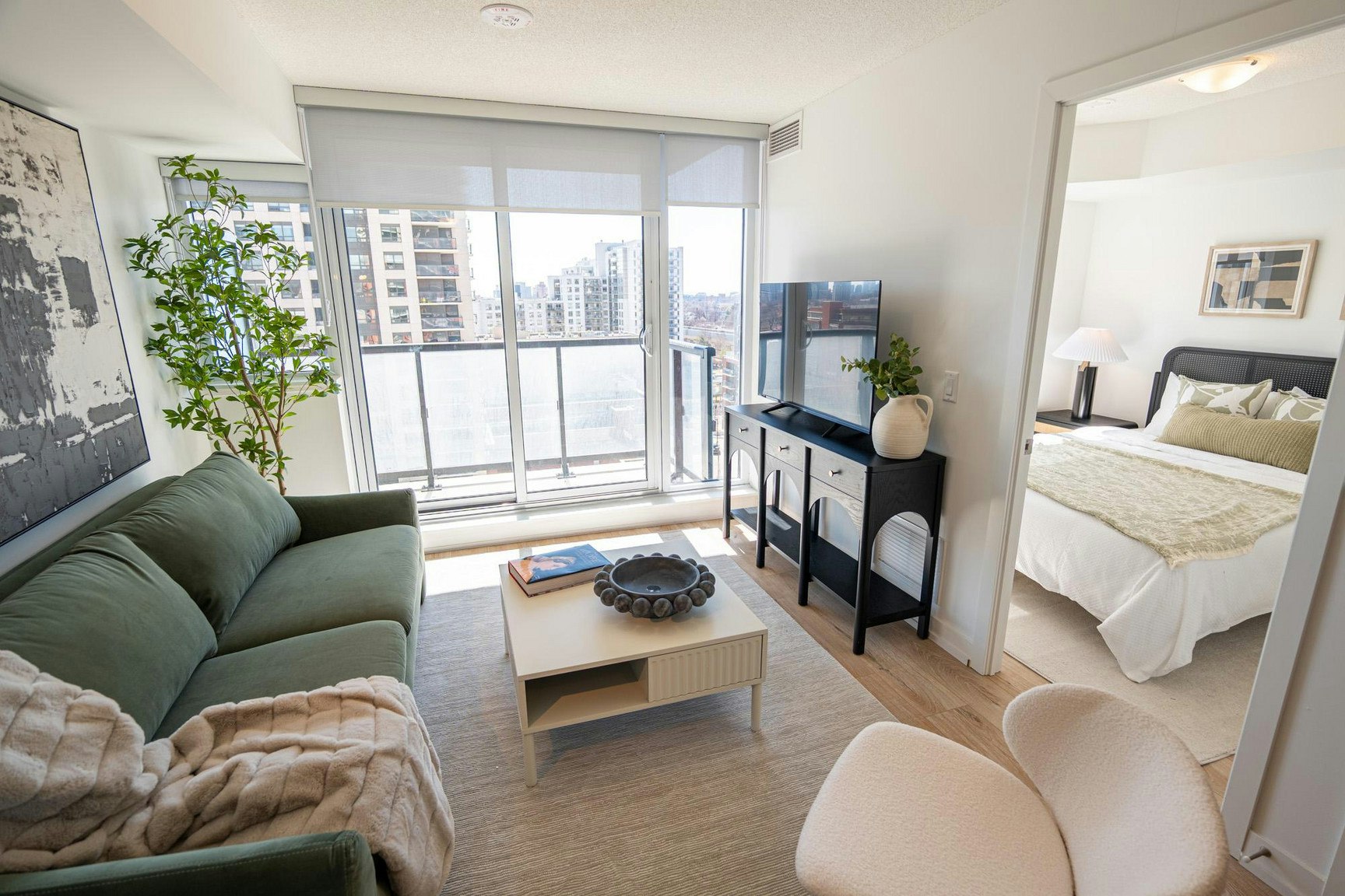 950 Lansdowne Avenue, Toronto, ON, M6H 4K4 - 6