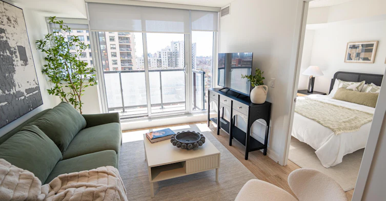 950 Lansdowne Avenue, Toronto, ON, M6H 4K4 - 6