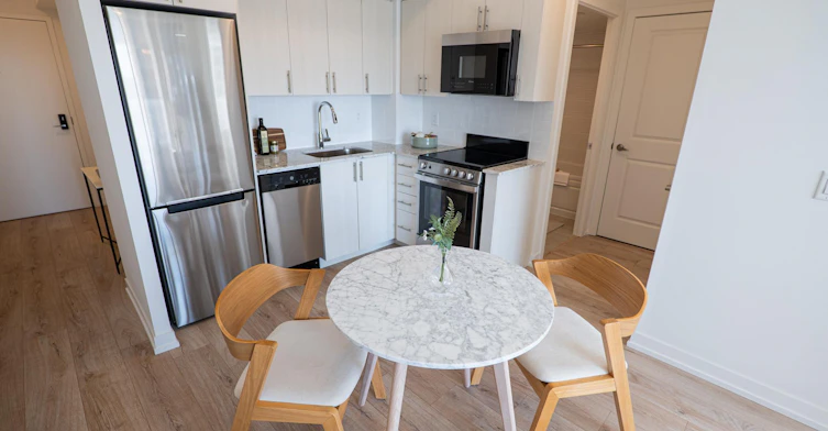 950 Lansdowne Avenue, Toronto, ON, M6H 4K4 - 7
