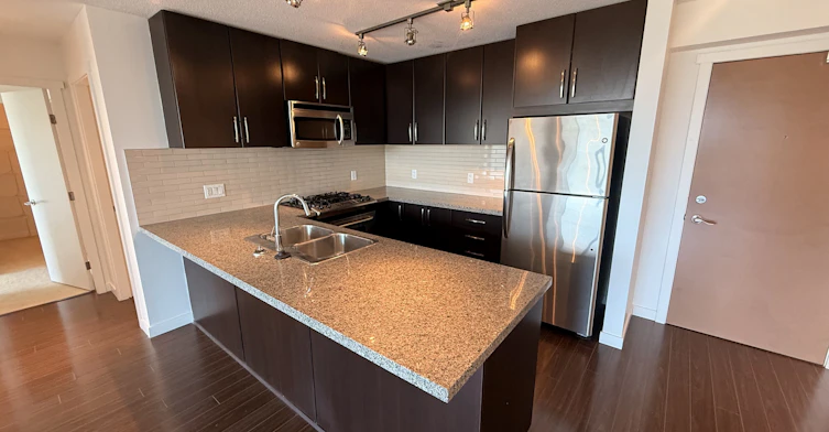 1805-660 Nootka Way, Port Moody, BC, V3H 0B7 - 2