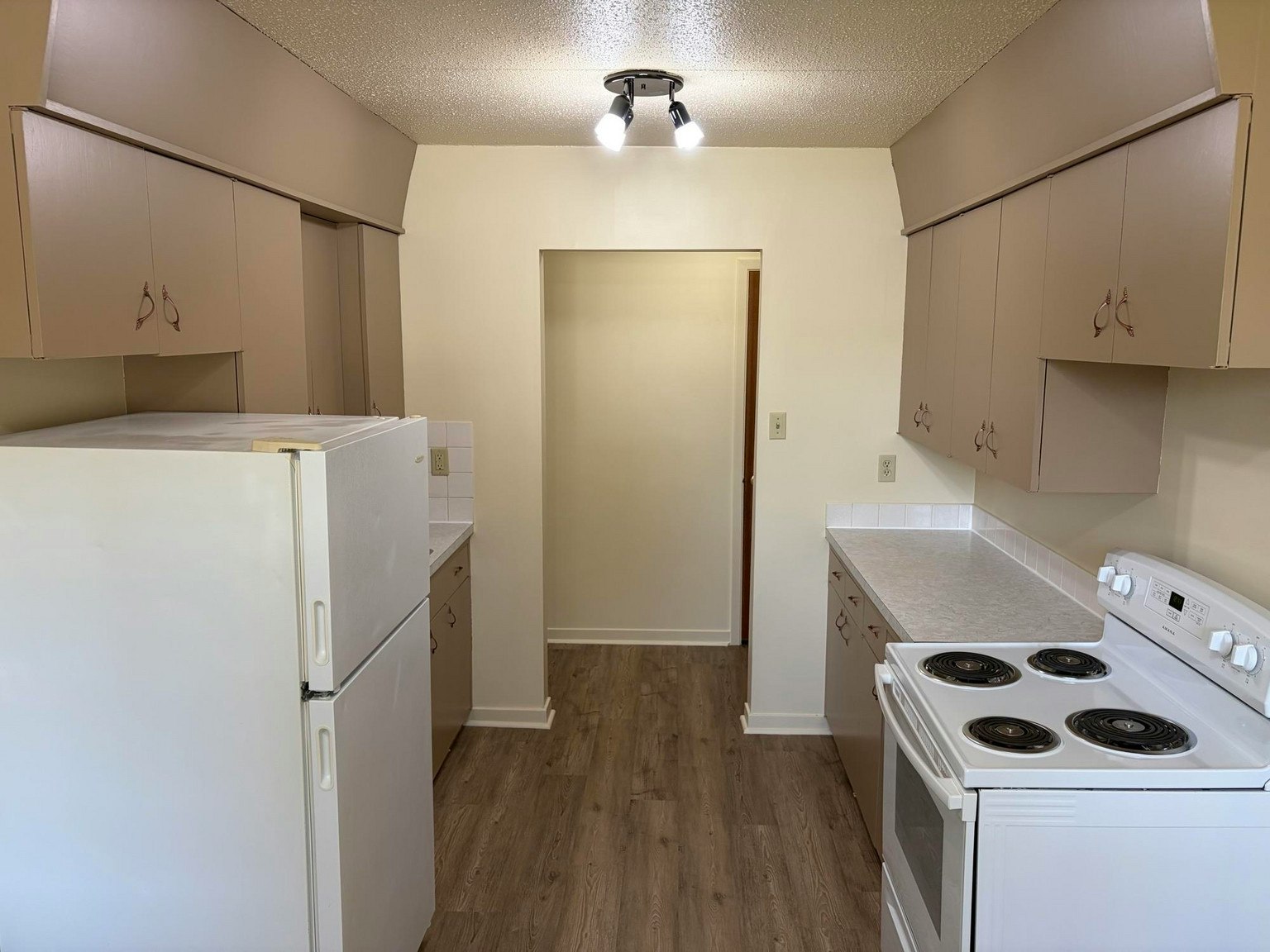 #2-33 Shaw Street, Regina, SK, S4R 3M5