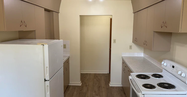 #2-33 Shaw Street, Regina, SK, S4R 3M5
