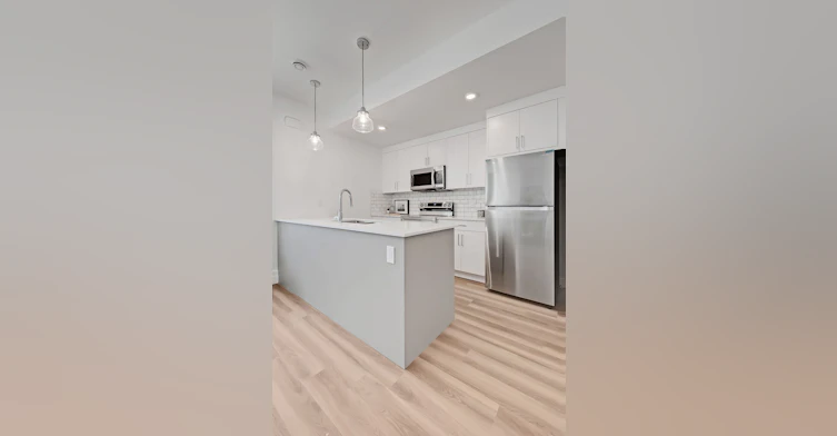 4404 20 Street Southwest, Calgary, AB, T2T 7A4 - 3