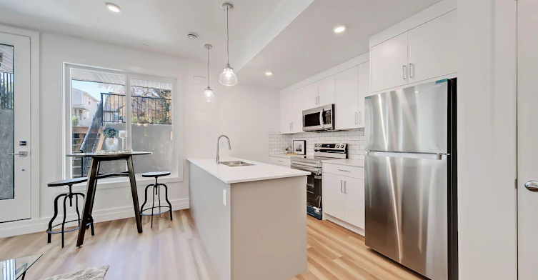 4404 20 Street Southwest, Calgary, AB, T2T 7A4 - 7