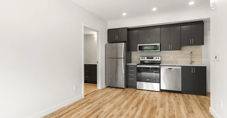 403-177 Armstrong Street, Ottawa, ON, K1Y 2W2 - 4