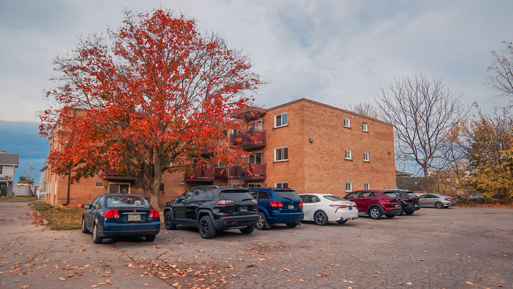 8-5964 Barker Street, Niagara Falls, ON, L2G 1Y4 - 4
