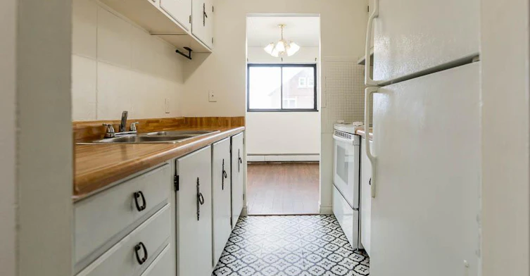 8-5964 Barker Street, Niagara Falls, ON, L2G 1Y4 - 9
