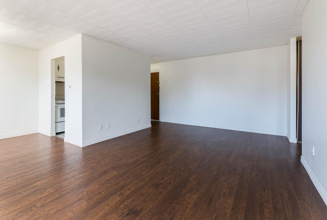 8-5964 Barker Street, Niagara Falls, ON, L2G 1Y4 - 7