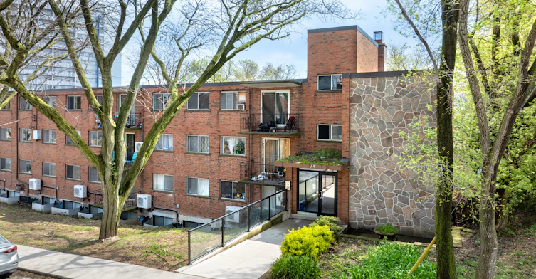 B5-75 Carling Street, Hamilton, ON, L8S 1N1 - 6