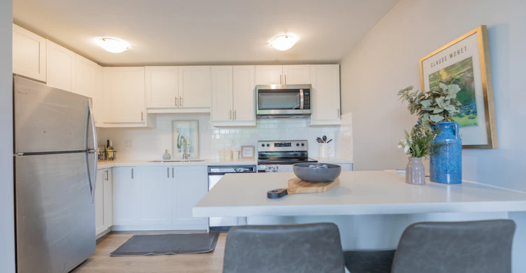 304-335 Melvin Avenue, Hamilton, ON, L8H 2K6 - 7