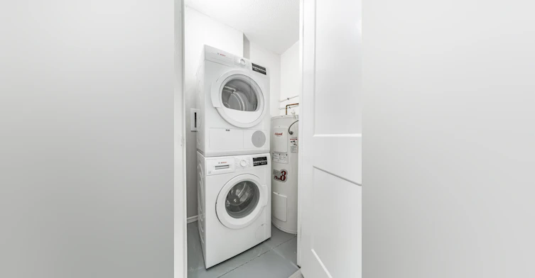 5-233 Mohawk Road E, Hamilton, ON, L9A 2H5 - 4
