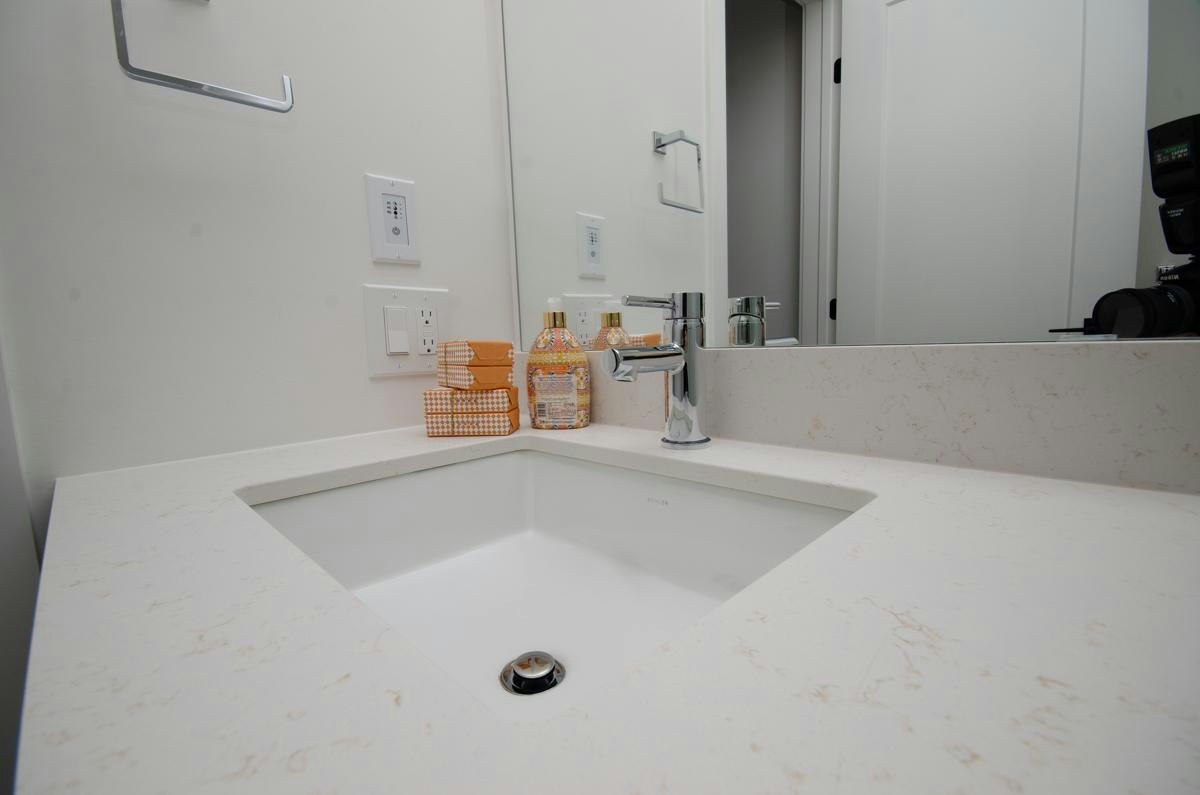 210-398 Roosevelt Avenue, Ottawa, ON, K2A 4J2 - 7