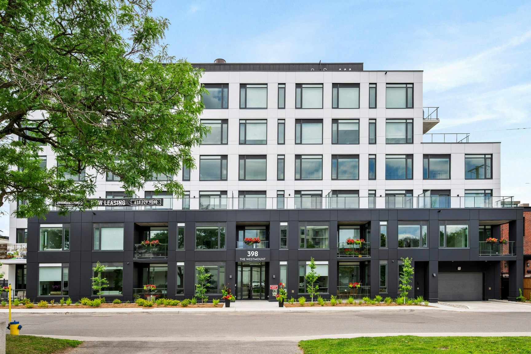 302-398 Roosevelt Avenue, Ottawa, ON, K2A 4J2