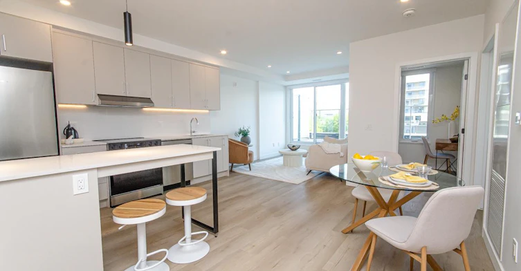 401-398 Roosevelt Avenue, Ottawa, ON, K2A 4J2 - 5