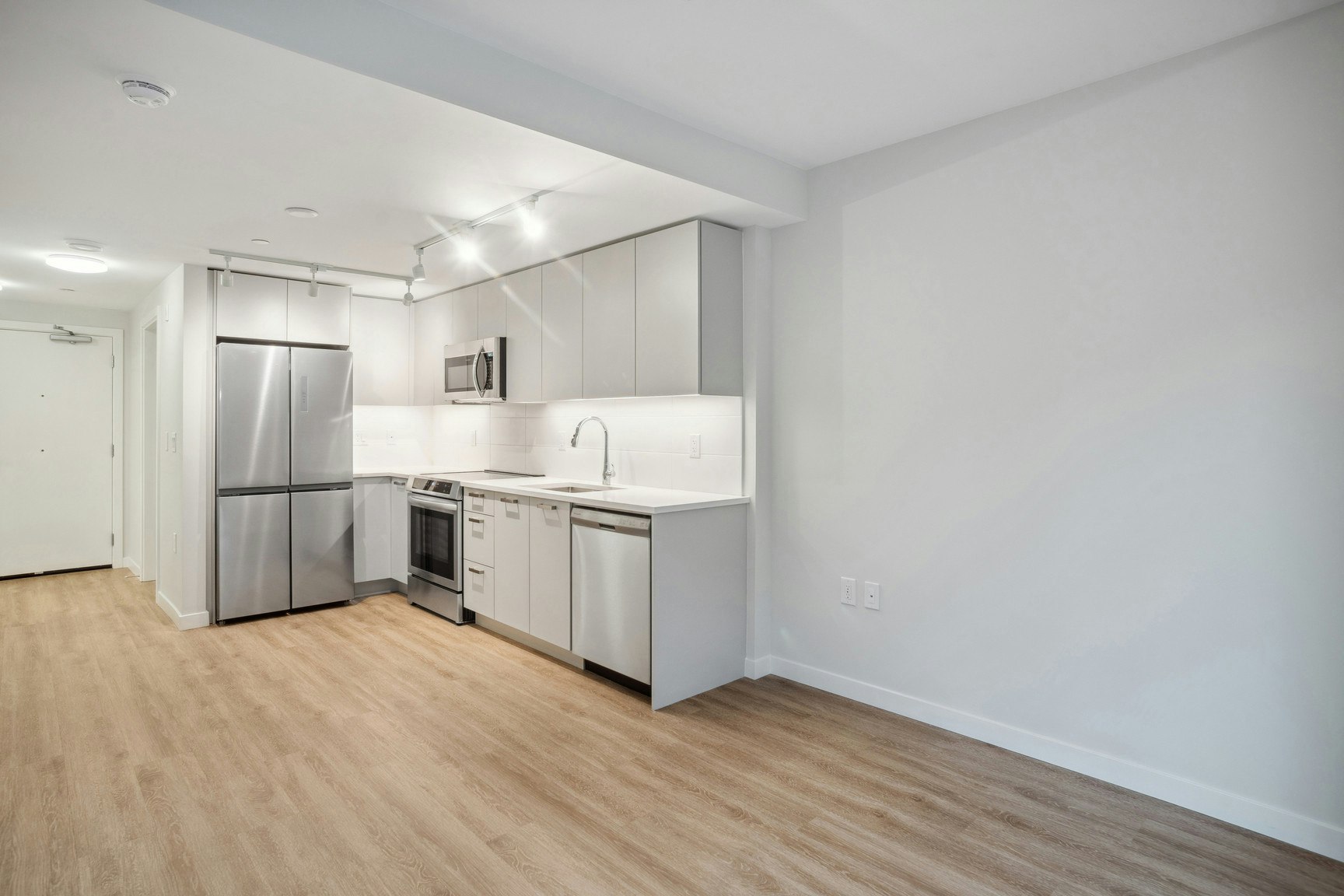 424-3435 Sawmill Crescent, Vancouver, BC, V5S 0K6 - 2