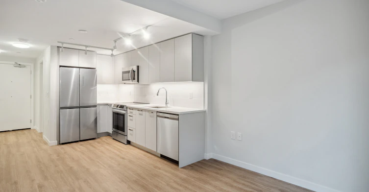 424-3435 Sawmill Crescent, Vancouver, BC, V5S 0K6 - 2