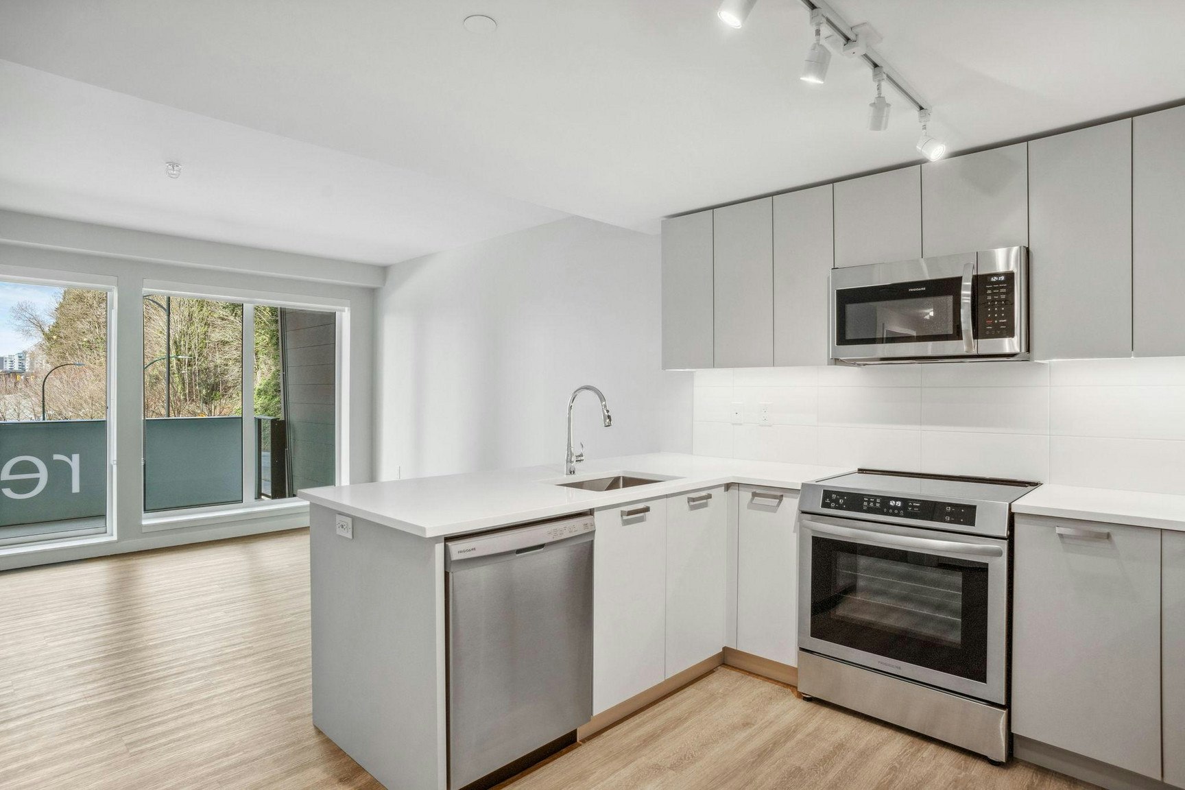 618-3435 Sawmill Crescent, Vancouver, BC, V5S 0K6 - 5