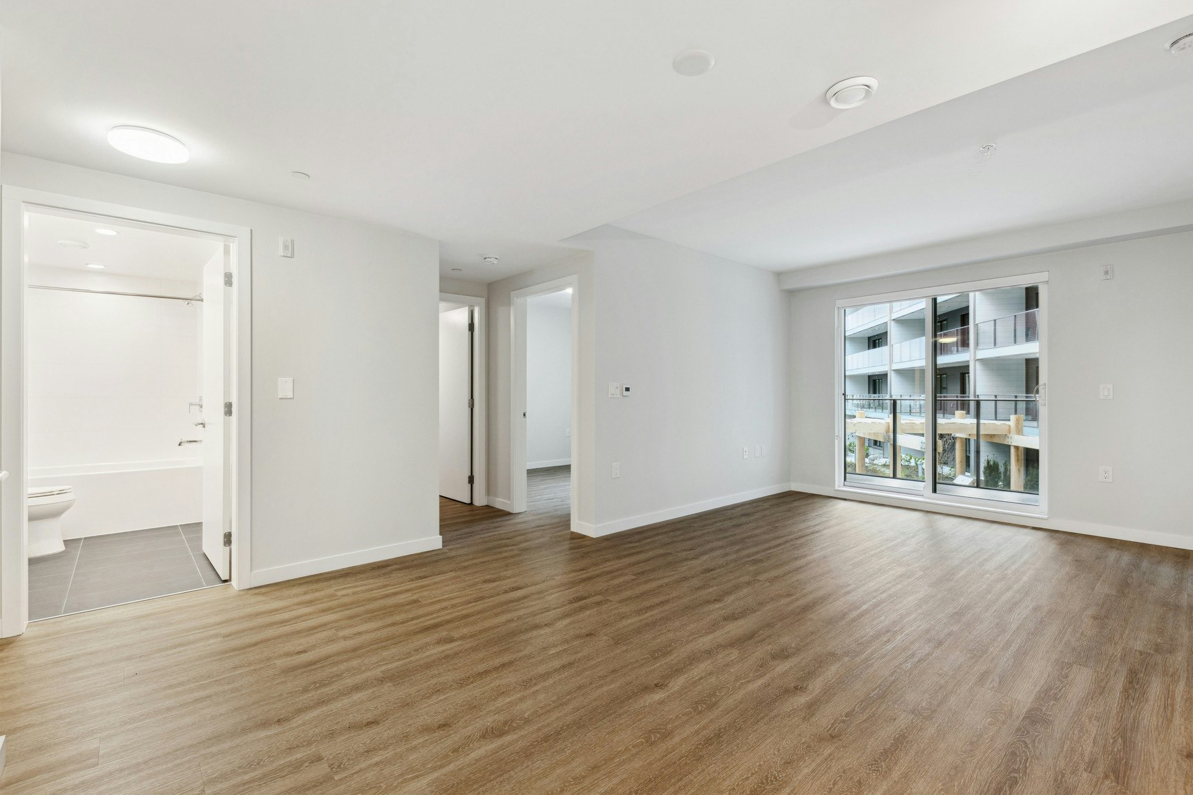 611-3435 Sawmill Crescent, Vancouver, BC, V5S 0K6 - 11