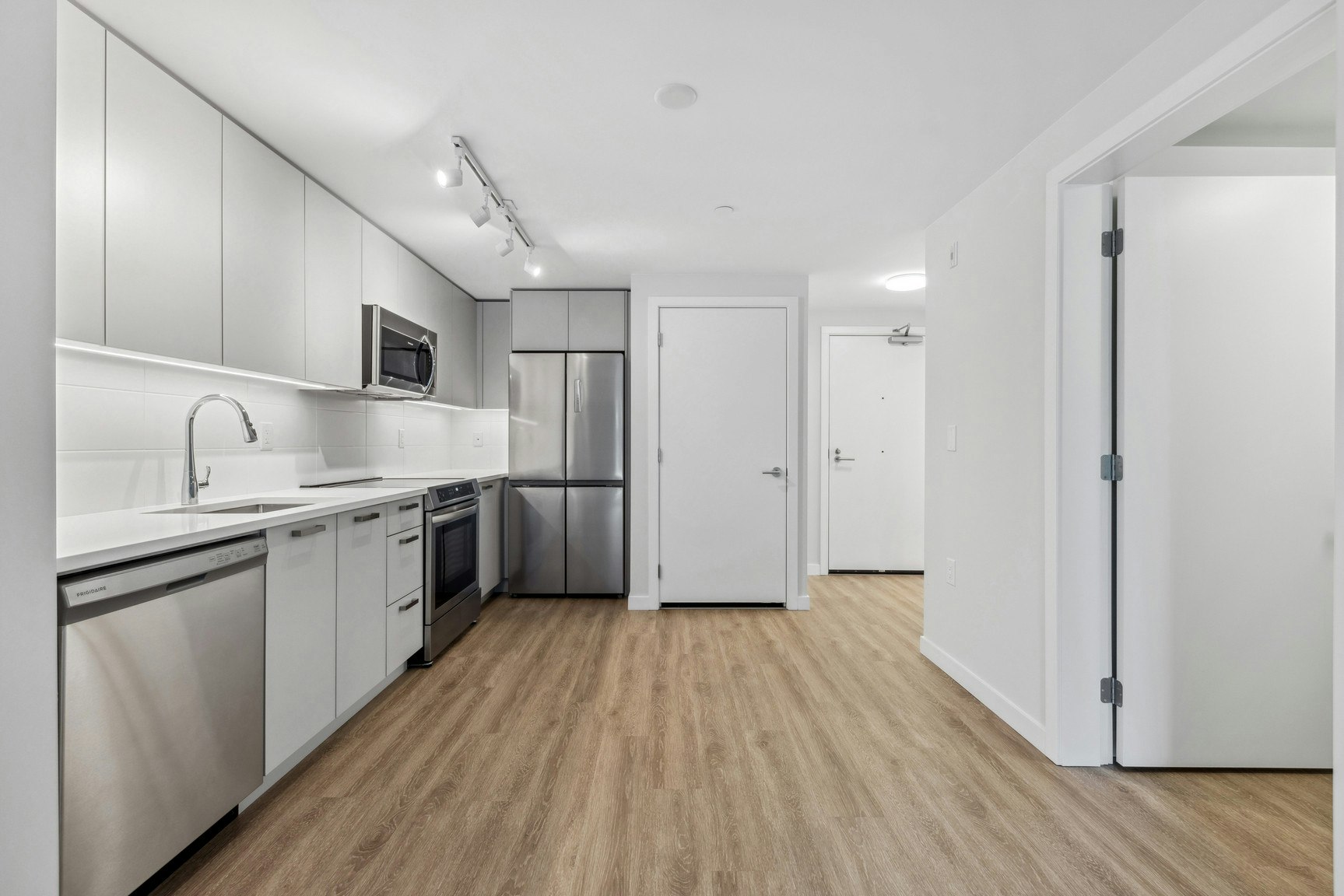 616-3435 Sawmill Crescent, Vancouver, BC, V5S 0K6 - 7