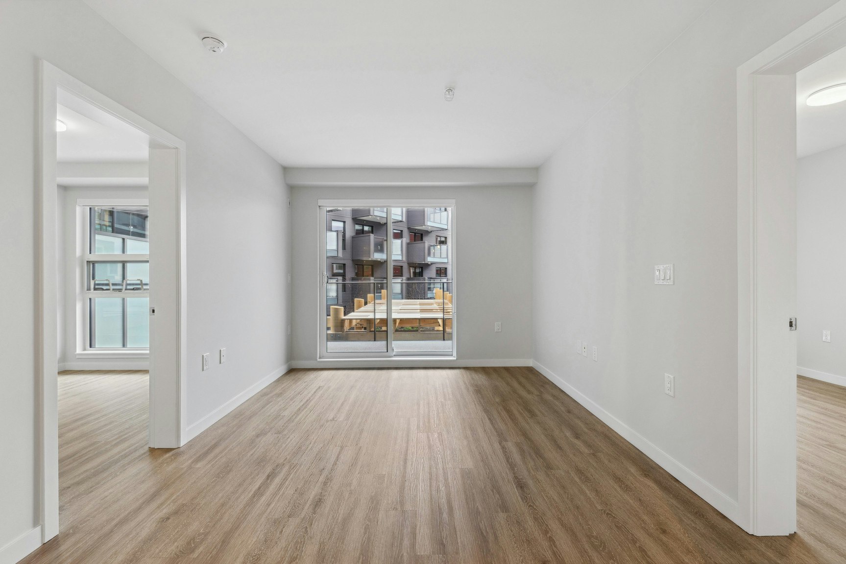 616-3435 Sawmill Crescent, Vancouver, BC, V5S 0K6 - 4