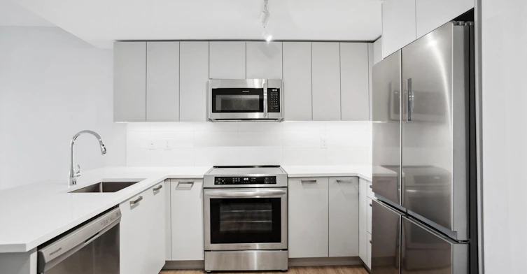 618-3435 Sawmill Crescent, Vancouver, BC, V5S 0K6 - 2
