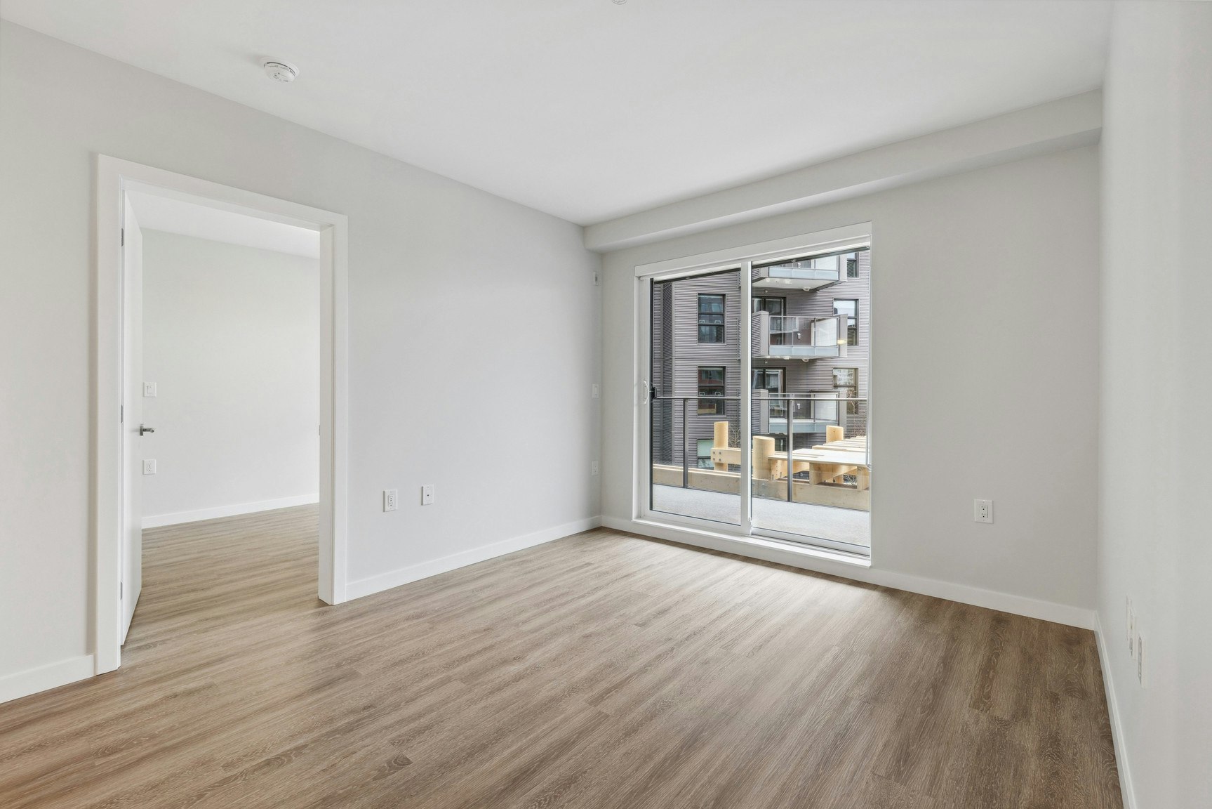 616-3435 Sawmill Crescent, Vancouver, BC, V5S 0K6 - 3