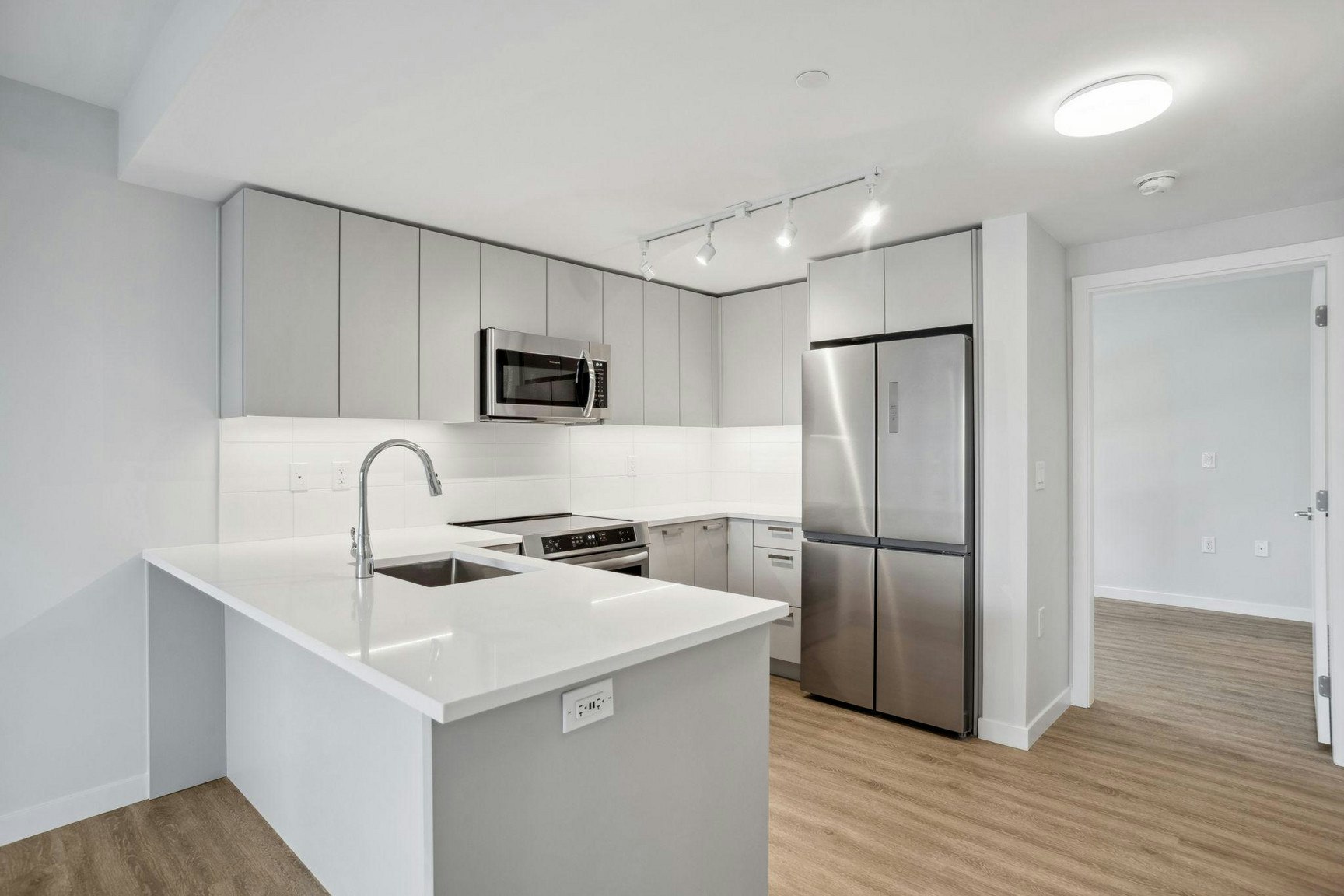 618-3435 Sawmill Crescent, Vancouver, BC, V5S 0K6 - 3