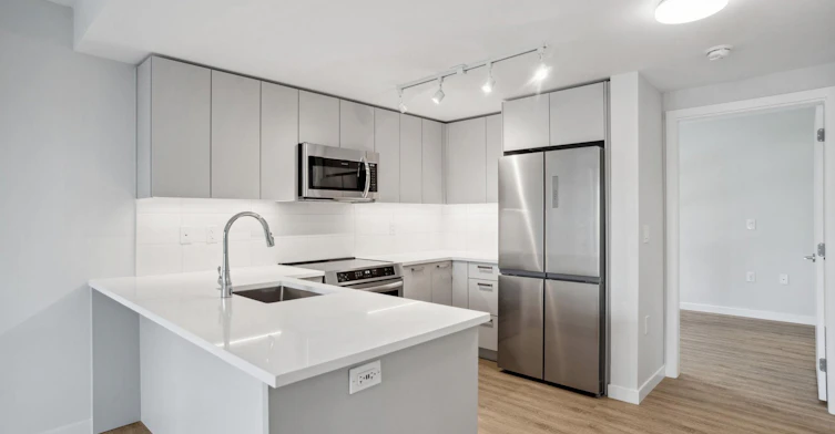 618-3435 Sawmill Crescent, Vancouver, BC, V5S 0K6 - 3