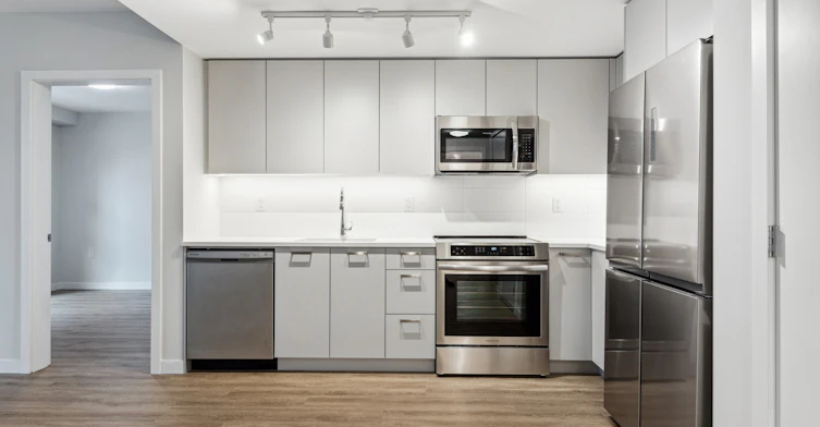 611-3435 Sawmill Crescent, Vancouver, BC, V5S 0K6 - 5