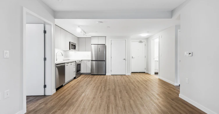 611-3435 Sawmill Crescent, Vancouver, BC, V5S 0K6 - 2