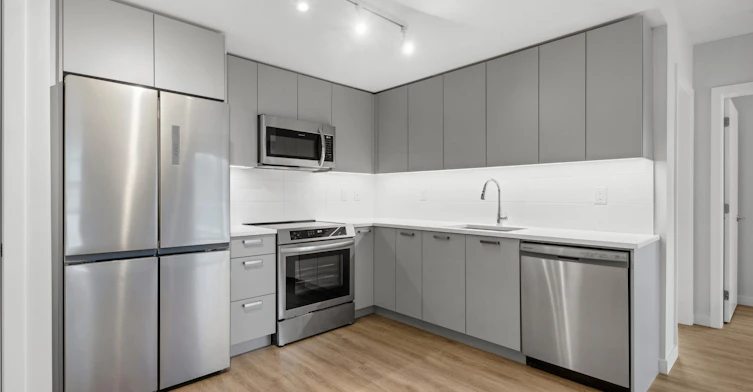 3435 Sawmill Crescent, Vancouver, BC, V5S 0K6 - 2