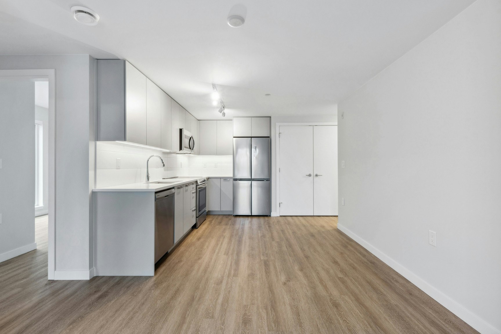 407-3435 Sawmill Crescent, Vancouver, BC, V5S 0K6 - 8