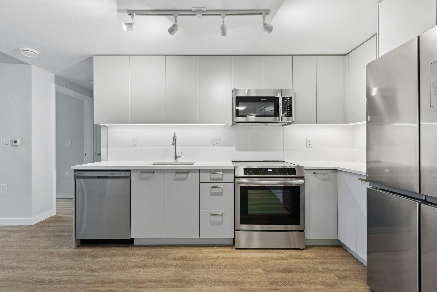 407-3435 Sawmill Crescent, Vancouver, BC, V5S 0K6 - 11